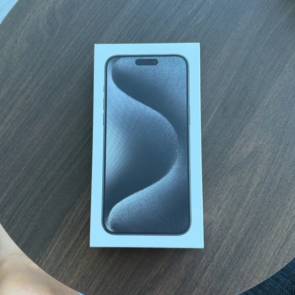 Apple iPhone 15 Pro Max, 256GB, Black Titanium - Unlocked.